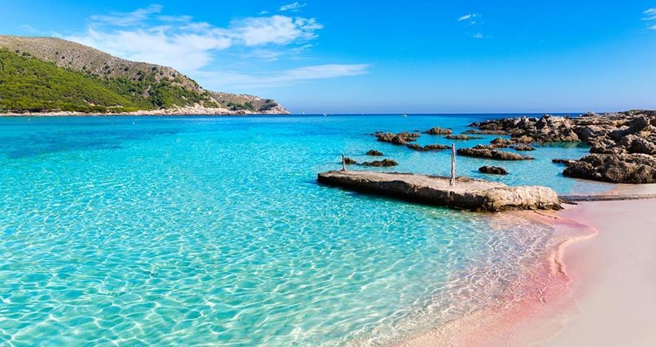 Hostal Doris - Adults Only Colonia de Sant Jordi ภายนอก รูปภาพ