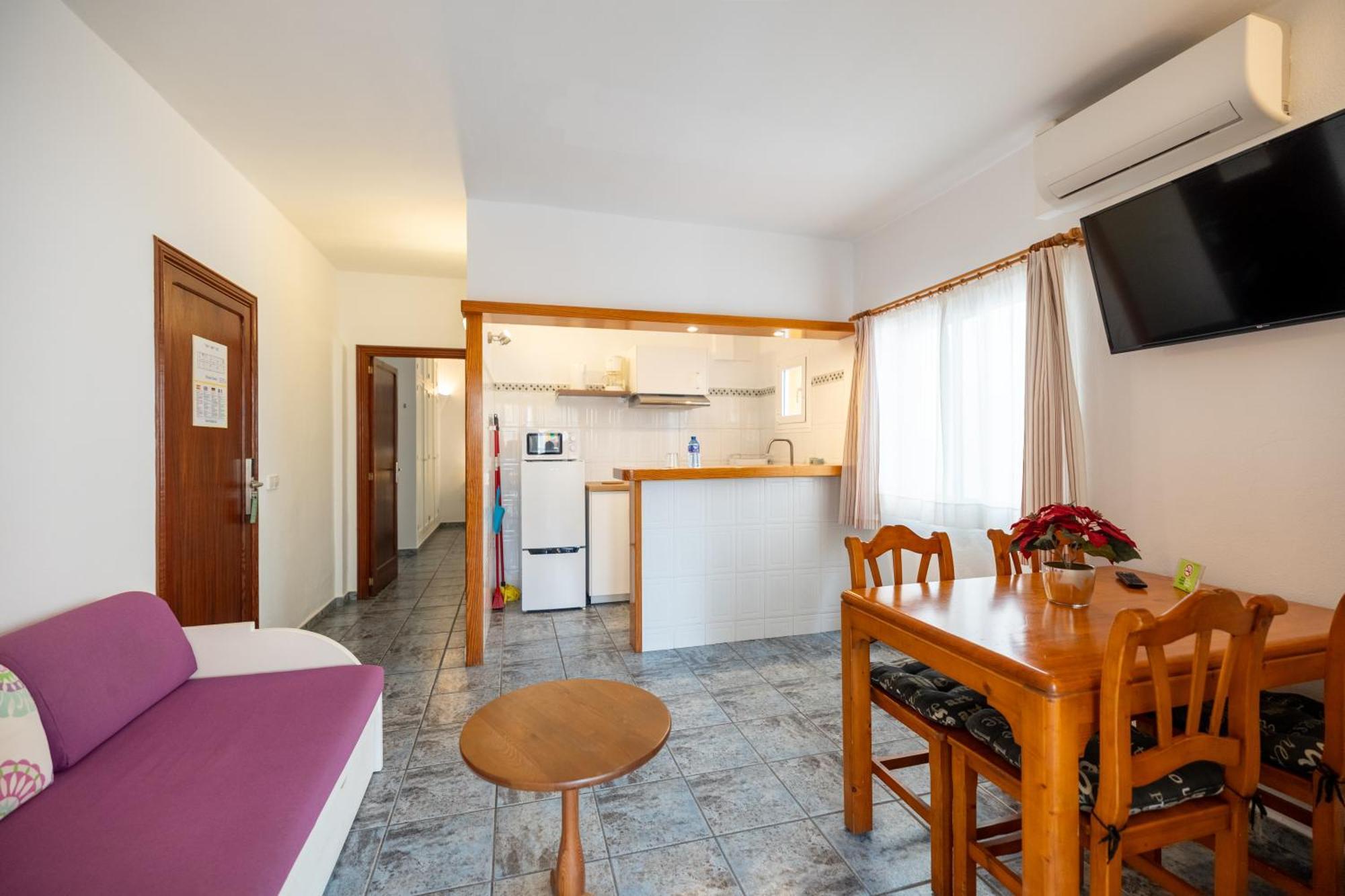 Hostal Doris - Adults Only Colonia de Sant Jordi ห้อง รูปภาพ