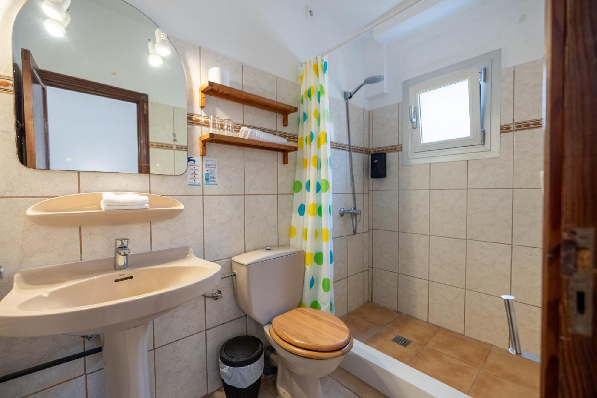 Hostal Doris - Adults Only Colonia de Sant Jordi ห้อง รูปภาพ