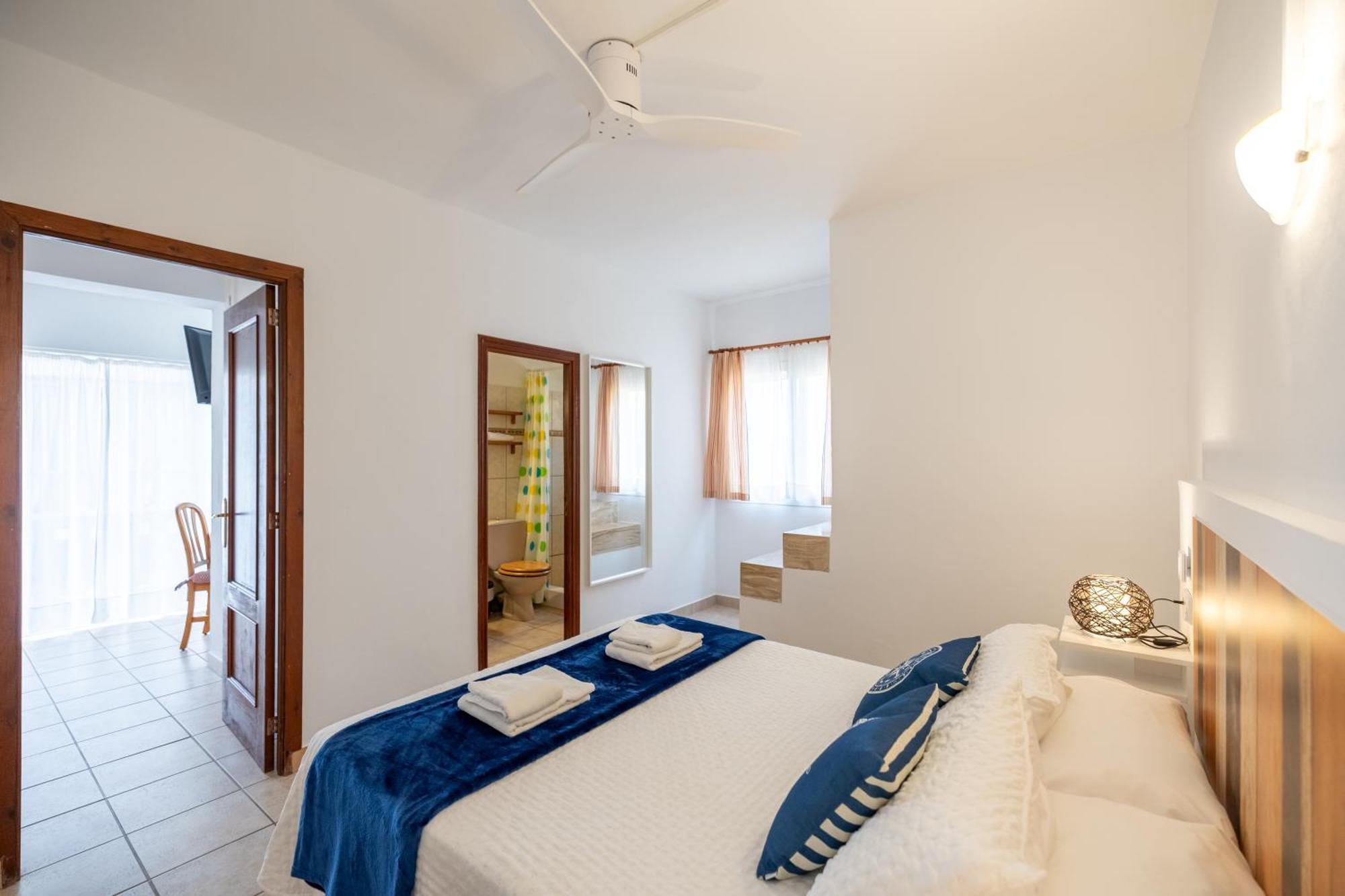 Hostal Doris - Adults Only Colonia de Sant Jordi ห้อง รูปภาพ