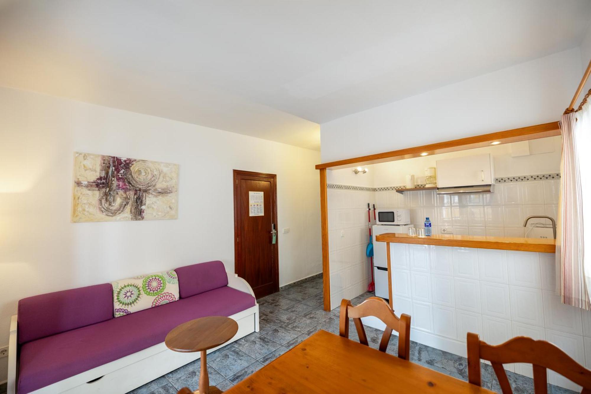 Hostal Doris - Adults Only Colonia de Sant Jordi ห้อง รูปภาพ