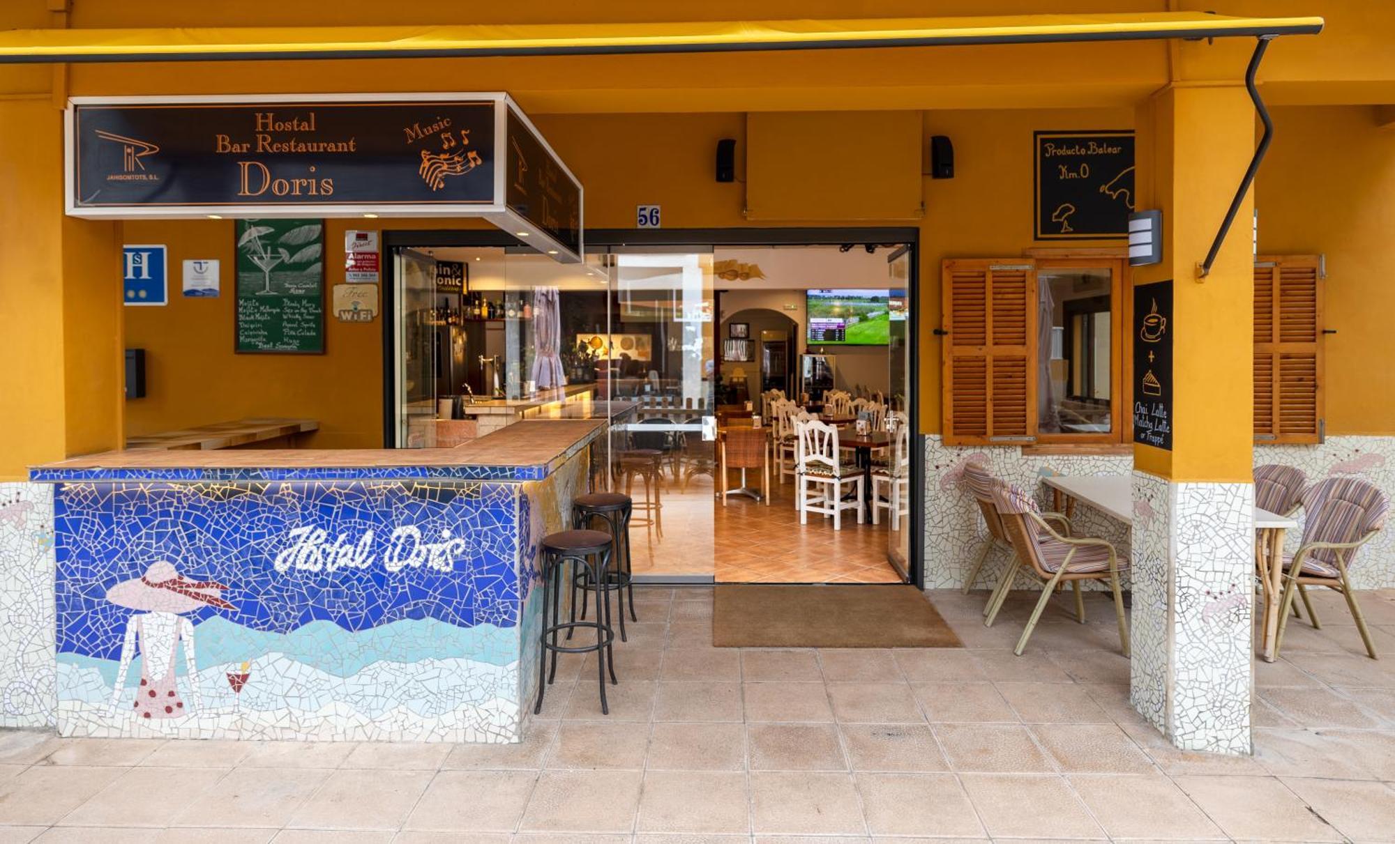 Hostal Doris - Adults Only Colonia de Sant Jordi ภายนอก รูปภาพ