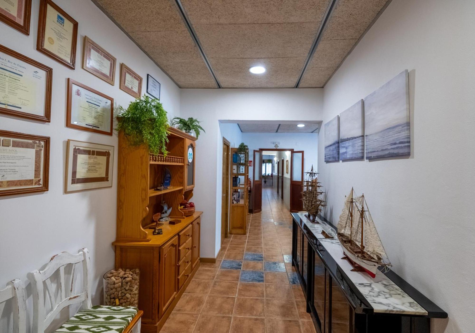 Hostal Doris - Adults Only Colonia de Sant Jordi ภายนอก รูปภาพ